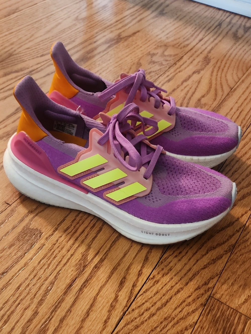 Adidas Ultraboost 5, Girls 3.5